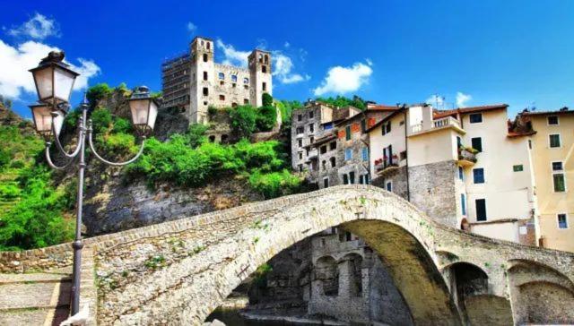 Casa Eva Apartment Dolceacqua Bagian luar foto